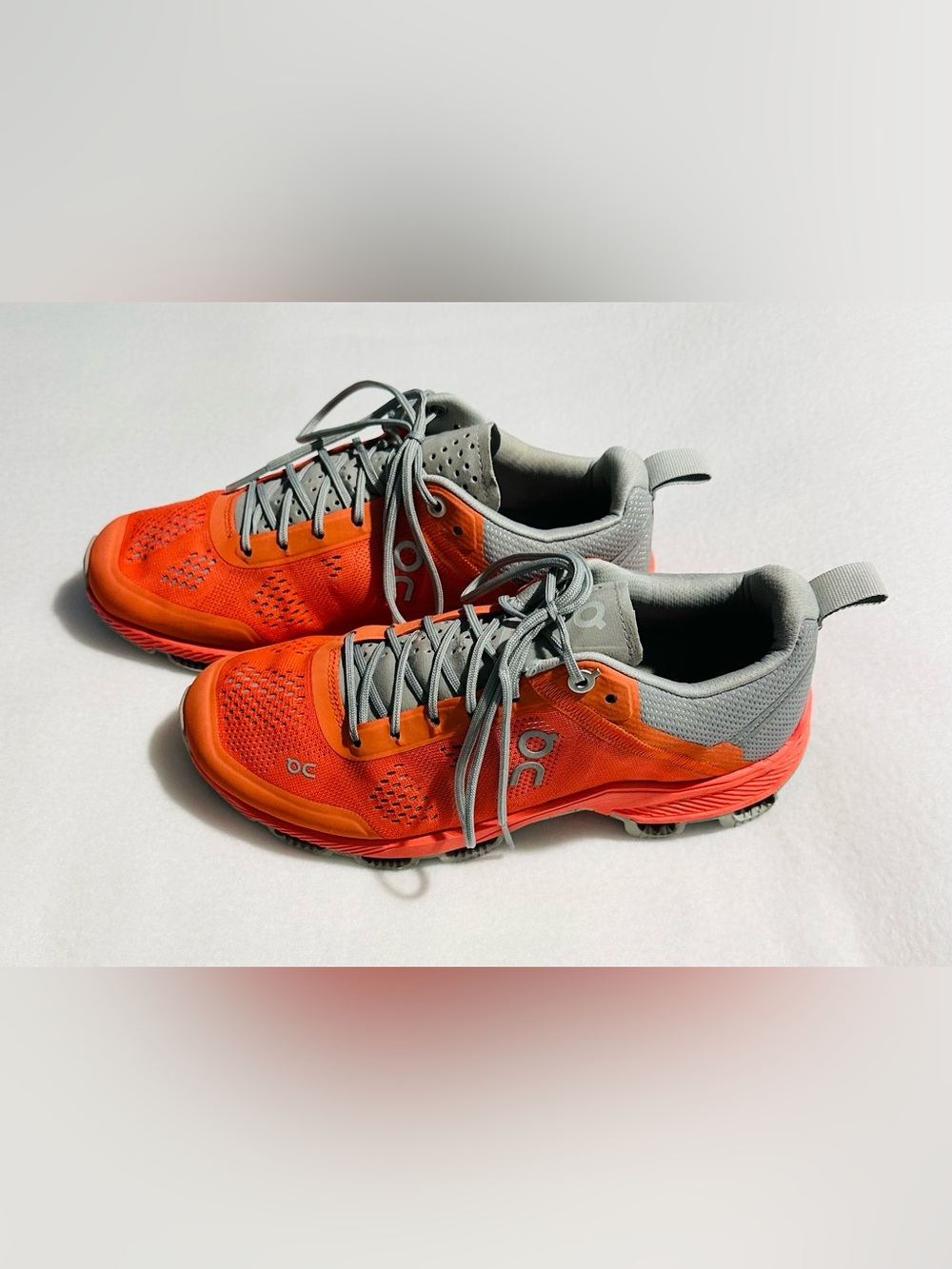 On Cloud Surfer Women's Lava Glacier Comfort Swiss Engineering Running Sneakers - Picture 3 of 7